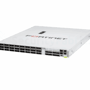Een Fortinet 2048F-netwerkswitch met meerdere SFP+- en QSFP-poorten