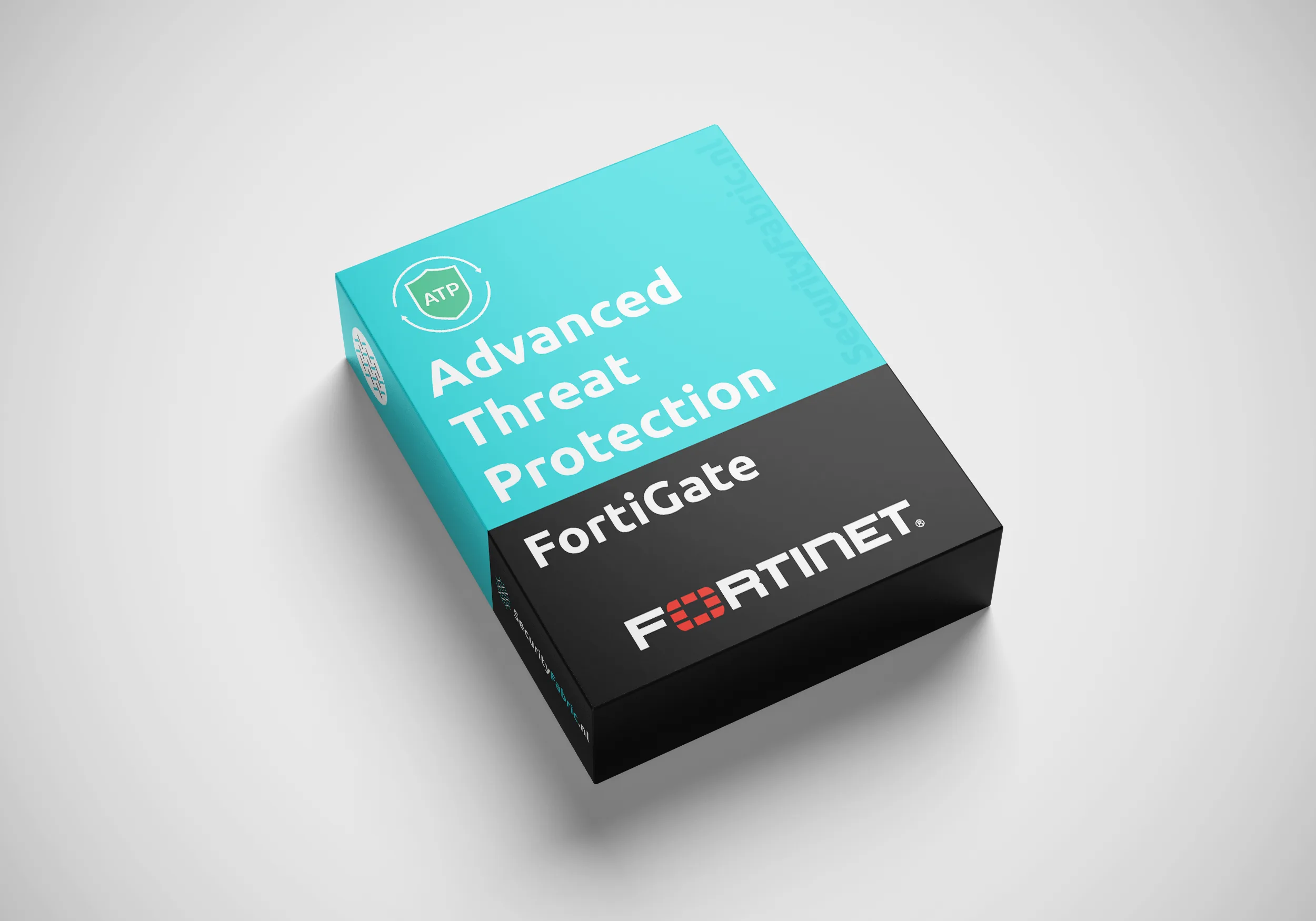 Een doos van Fortinet met het opschrift “FortiGate Advanced Threat Protection”, uitgevoerd in blauw en zwart en voorzien van een productnummer.