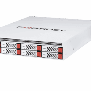 een witte FortiManager 100G met een aantal ethernet aansluitingen en meerdere opslagschijven